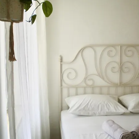 Διαμέρισμα Sunny & Cozy Citycenter With Yard *